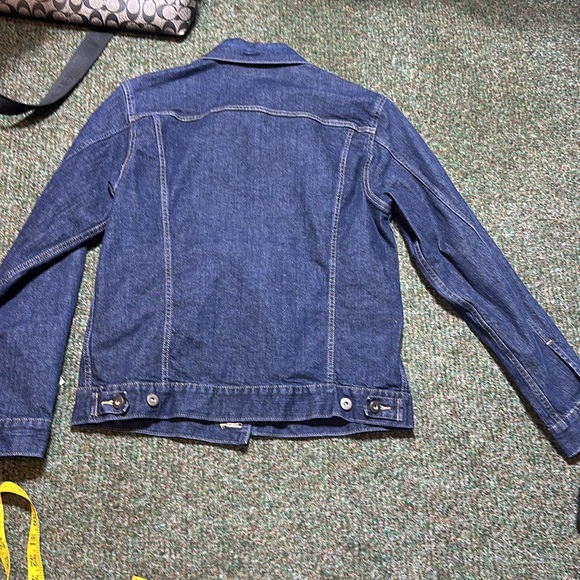 Uniqlo Denim Trucker - Picture 8 of 8
